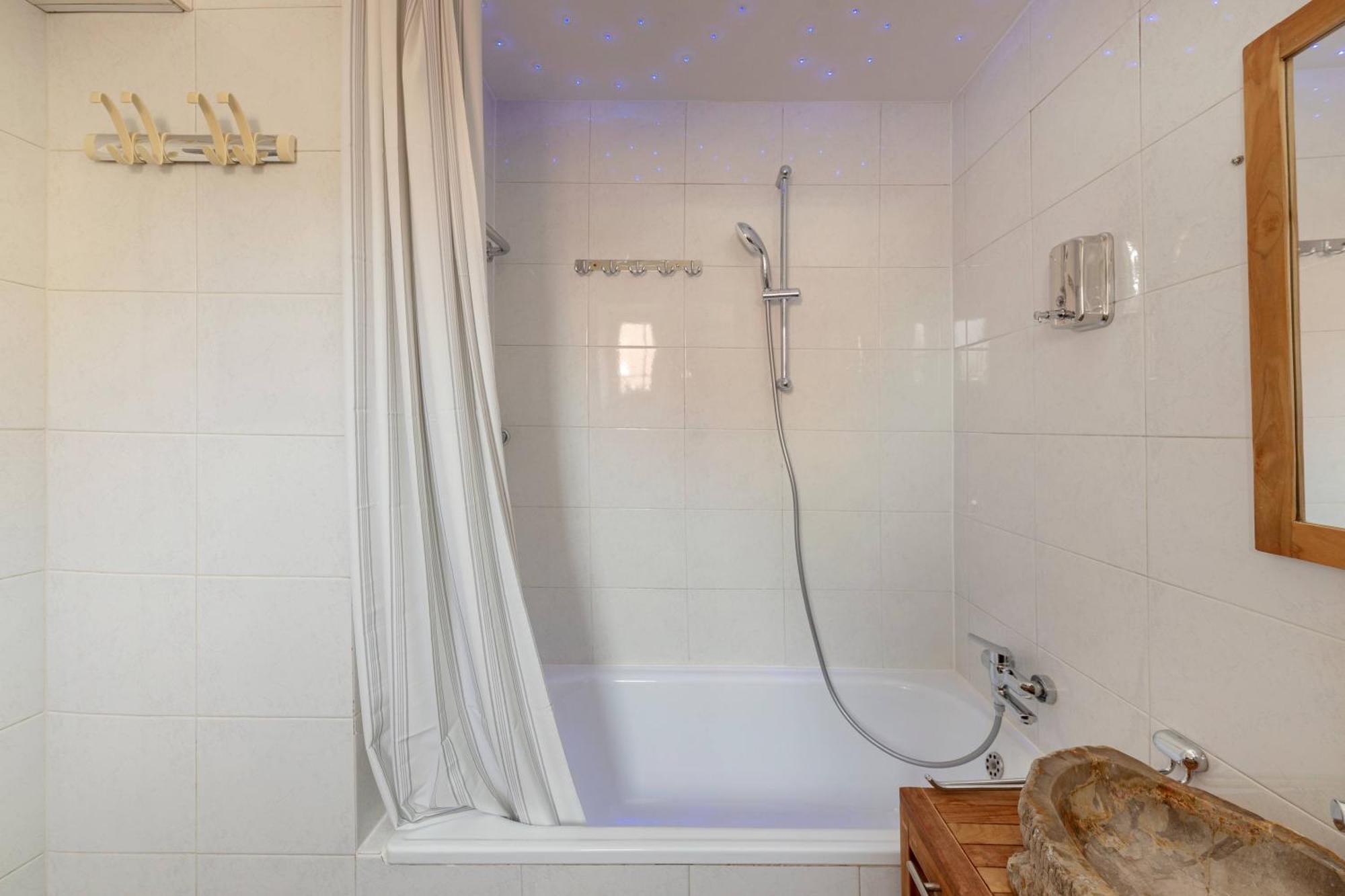 Historical Caserne Apartment Любляна Екстер'єр фото