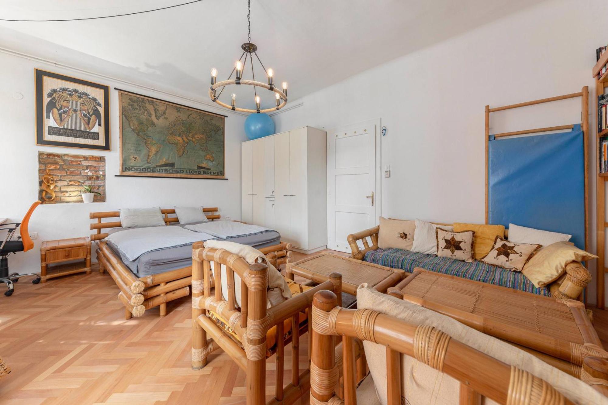 Historical Caserne Apartment Любляна Екстер'єр фото