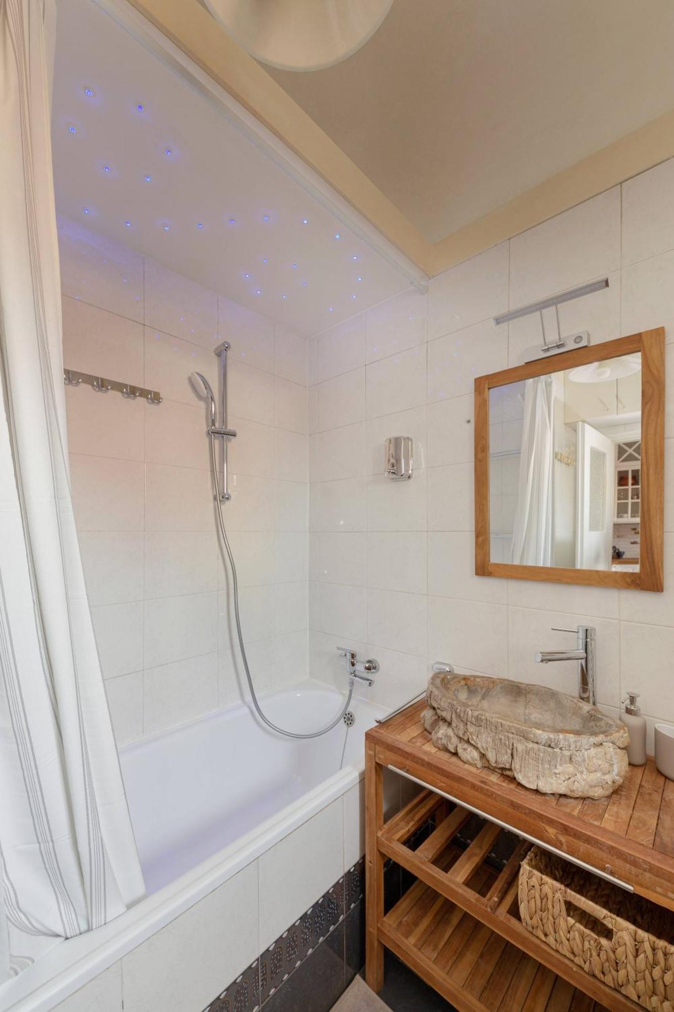 Historical Caserne Apartment Любляна Екстер'єр фото
